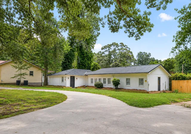 Photo 4 of Single family home for sale at 130 2Nd St, Santee, SC 29142 | MLS# 26024283 | Listing updated on 2026-09-14