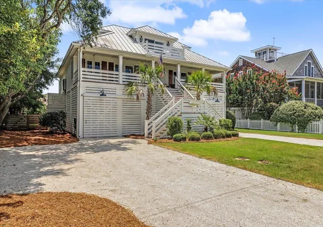 Photo 3 of Single family home for sale at 1307 Cove Ave, Sullivans Island, SC 29482 | MLS# 26020240 | Listing updated on 2026-09-11