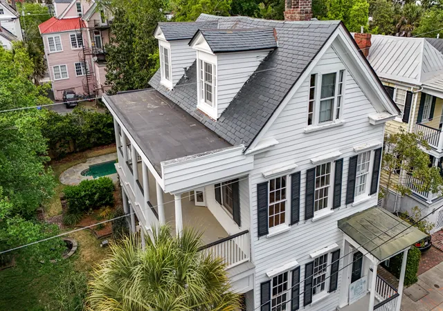 Photo 1 of Single family home for sale at 18 Trumbo St, Charleston, SC 29401 | MLS# 26020111 | Listing updated on 2026-08-24