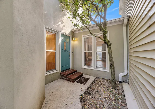 Townhouse for sale at 982 Harbor Oaks Dr, Charleston, SC 29412 | MLS# 26024215 | Listing updated on 2026-10-07
