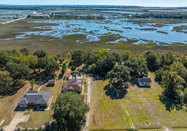 Photo 4 of Land for sale at 1747 Sol Legare Rd, Charleston, SC 29412 | MLS# 26019567 | Listing updated on 2026-09-10