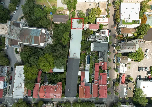 Photo 3 of Townhouse for sale at 10 Philadelphia Aly #Lot C, Charleston, SC 29401 | MLS# 25023736 | Listing updated on 2026-08-12