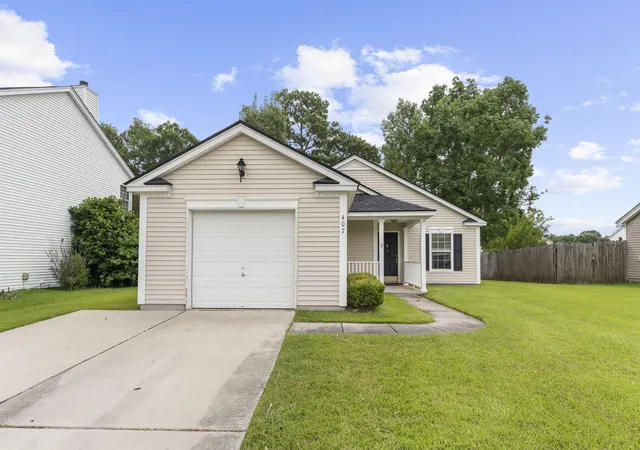 Photo 1 of Single family home for sale at 407 Beverly Dr, Summerville, SC 29485 | MLS# 26020303 | Listing updated on 2026-09-16