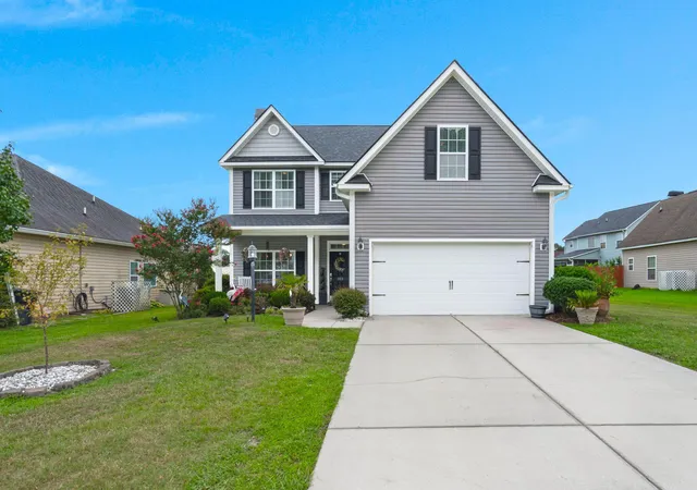 Photo 2 of Single family home for sale at 182 Highwoods Plantation Ave, Summerville, SC 29485 | MLS# 26019771 | Listing updated on 2026-09-18