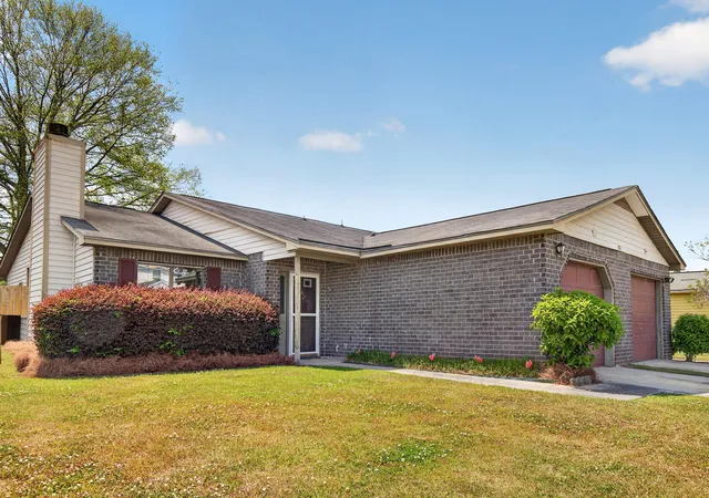 Homes for sale in Ladson, SC | 821 Winthrop St, Ladson, SC 29456