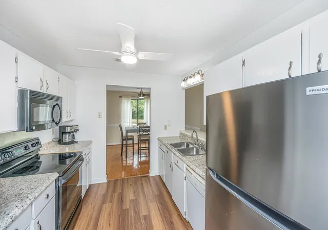 4th image of 2311 Tall Sail Dr #Apt A, Charleston, SC 29414 | MLS# 26010362