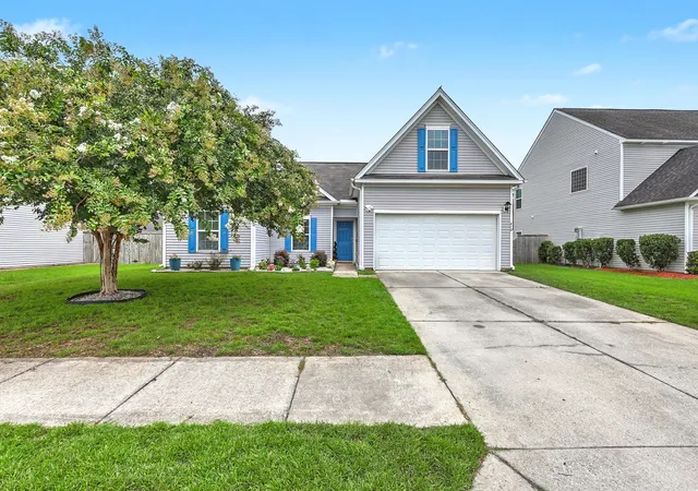 Photo 4 of Single family home for sale at 410 Gianna Ln, Goose Creek, SC 29445 | MLS# 26020341 | Listing updated on 2026-09-29