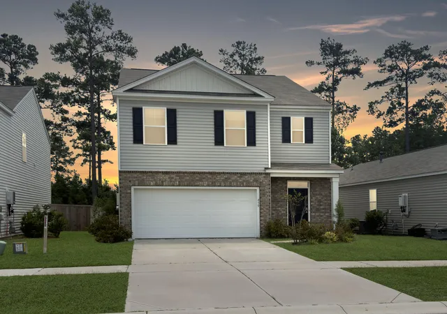 Photo 1 of Single family home for sale at 450 Cedarview Rd, Summerville, SC 29486 | MLS# 26022148 | Listing updated on 2026-09-09