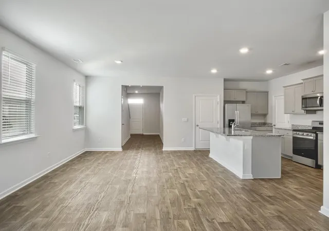 Photo 4 of Single family home for sale at 450 Cedarview Rd, Summerville, SC 29486 | MLS# 26022148 | Listing updated on 2026-09-09