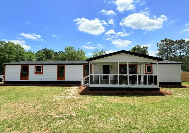 Homes for sale in Ridgeville, SC | 1015 Ridge Rd, Ridgeville, SC 29472 | MLS# 26010853