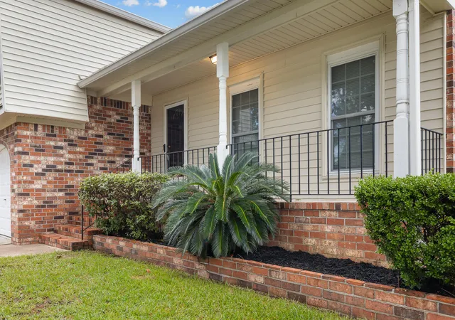 Photo 1 of Single family home for sale at 945 Orange Grv Rd, Charleston, SC 29407 | MLS# 25022721 | Listing updated on 2026-08-04