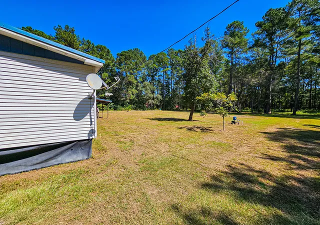 Photo 2 of Manufactured home for sale at 2650 Peirce Rd, Cottageville, SC 29435 | MLS# 25025569 | Listing updated on 2026-08-05