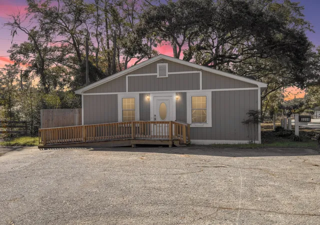 Photo 1 of Single family home for sale at 2359 Bohicket Rd, Johns Island, SC 29455 | MLS# 26005975 | Listing updated on 2026-06-17