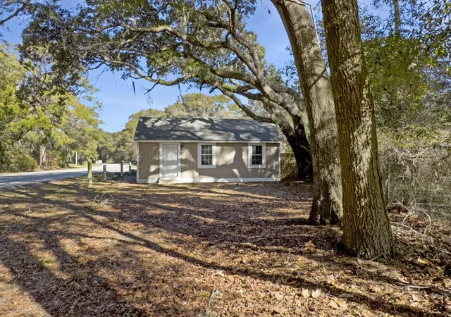 Photo 3 of Single family home for sale at 2359 Bohicket Rd, Johns Island, SC 29455 | MLS# 26005975 | Listing updated on 2026-06-17