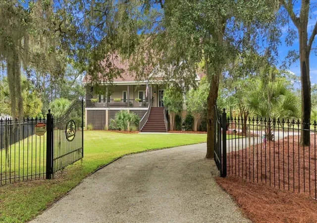 Photo 1 of Single family home for sale at 8539 Pope Landing Rd, Edisto Island, SC 29438 | MLS# 26024540 | Listing updated on 2026-09-04