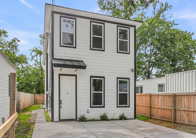 2nd image of 1983 Macon Ave #A & B, North Charleston, SC 29405 | MLS# 26021744