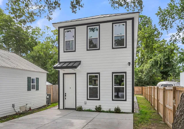 Photo 3 of Multi family home for sale at 1983 Macon Ave #A & B, North Charleston, SC 29405 | MLS# 26021744 | Listing updated on 2026-09-01