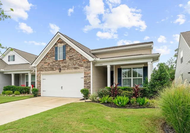 Photo 1 of Single family home for sale at 108 Reef Rd, Summerville, SC 29486 | MLS# 26024523 | Listing updated on 2026-09-10