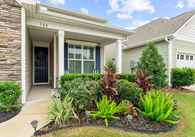 Photo 2 of Single family home for sale at 108 Reef Rd, Summerville, SC 29486 | MLS# 26024523 | Listing updated on 2026-09-10