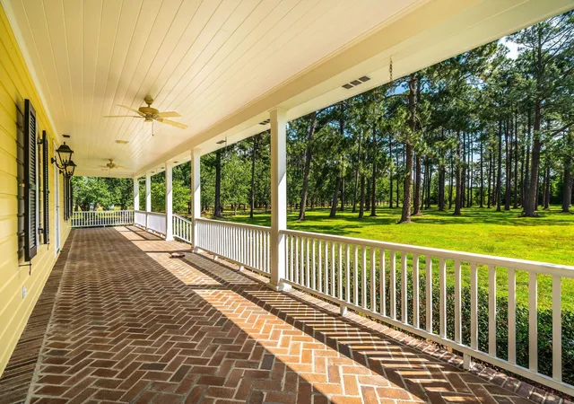 Homes for sale in Saint George, SC | 905 W Raysor St, Saint George, SC 29477 | MLS# 26015611