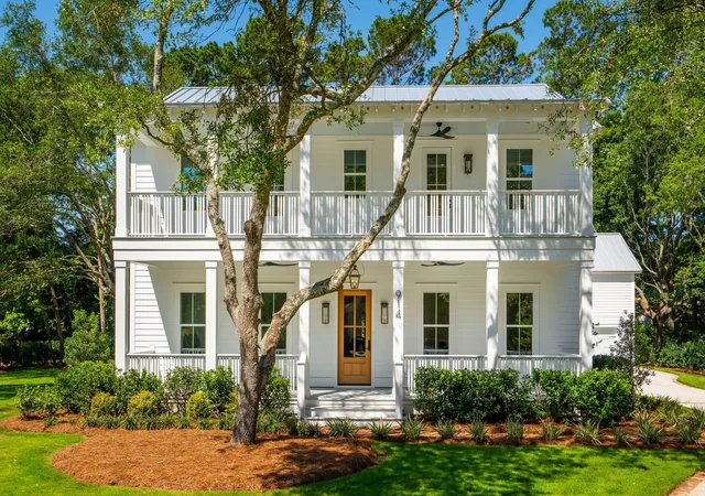 2nd image of 914 Lakeview Dr, Mount Pleasant, SC 29464 | MLS# 26016968