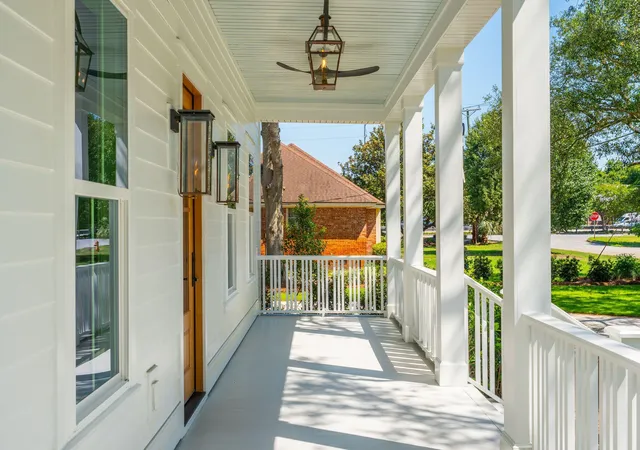 5th image of 914 Lakeview Dr, Mount Pleasant, SC 29464 | MLS# 26016968