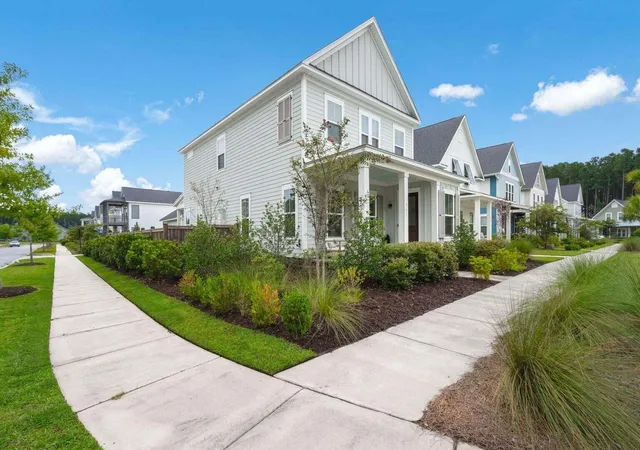 Photo 3 of Single family home for sale at 742 Myrtle Branch St, Summerville, SC 29486 | MLS# 26012084 | Listing updated on 2026-08-04