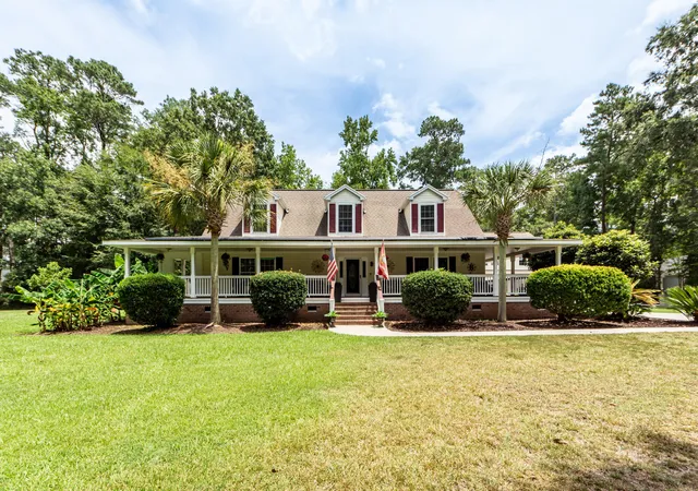 2nd image of 194 Pecan Dr, Summerville, SC 29483 | MLS# 26021112