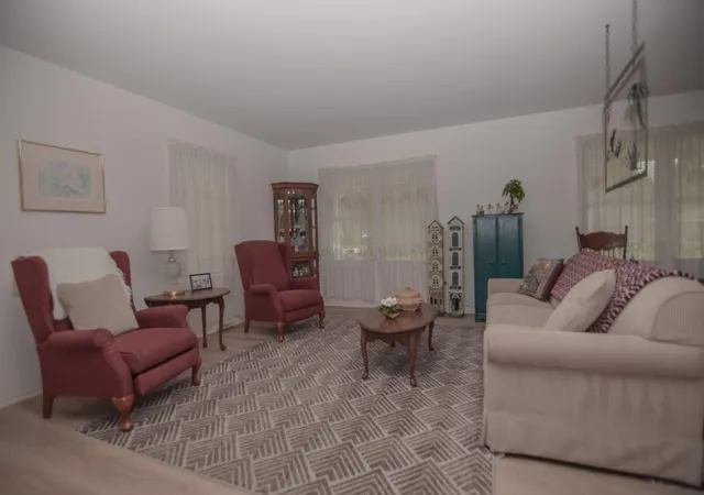 Photo 4 of Single family home for sale at 4735 Ivydale Dr, North Charleston, SC 29405 | MLS# 26022659 | Listing updated on 2026-10-09