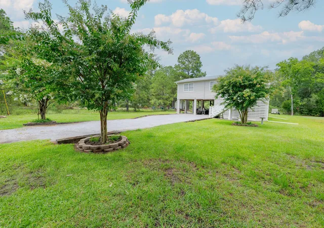 Photo 2 of Single family home for sale at 1575 Macoma Dr, Mount Pleasant, SC 29466 | MLS# 26020852 | Listing updated on 2026-08-31