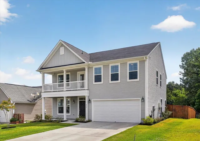 Photo 3 of Single family home for sale at 235 Silk Oak Dr, Moncks Corner, SC 29461 | MLS# 26020481 | Listing updated on 2026-10-03