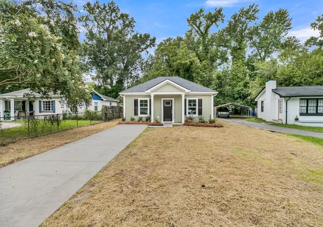Photo 3 of Single family home for sale at 5131 Delta St, North Charleston, SC 29406 | MLS# 26023559 | Listing updated on 2026-09-30