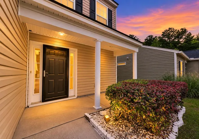 Photo 2 of Single family home for sale at 421 Savannah River Dr, Summerville, SC 29485 | MLS# 26024174 | Listing updated on 2026-09-11
