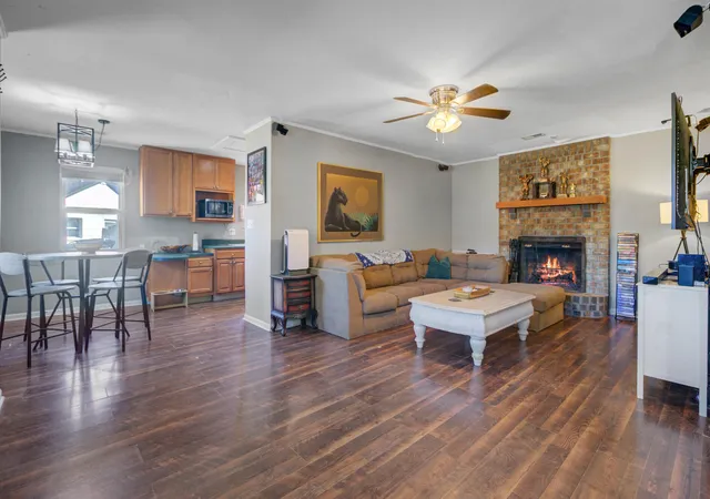 Photo 4 of Single family home for sale at 100 John Ct, Summerville, SC 29485 | MLS# 26009847 | Listing updated on 2026-09-05