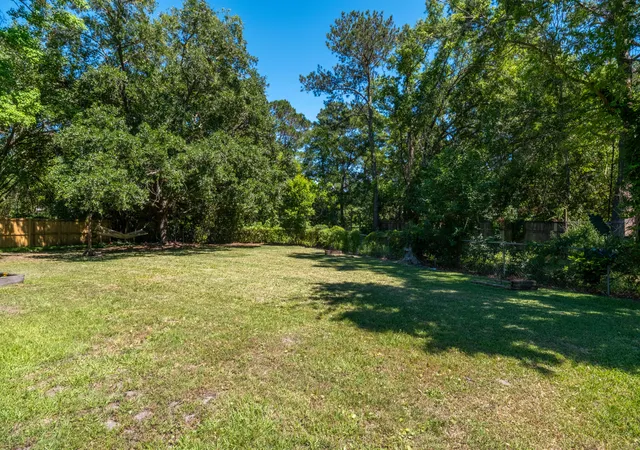 Homes for sale in Charleston, SC | 1160 Shoreham Rd, Charleston, SC 29412 | MLS# 26014923