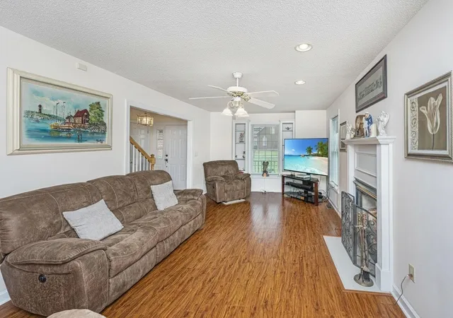 Photo 3 of Single family home for sale at 1543 Sterling Oaks Dr, Moncks Corner, SC 29461 | MLS# 26020275 | Listing updated on 2026-09-21