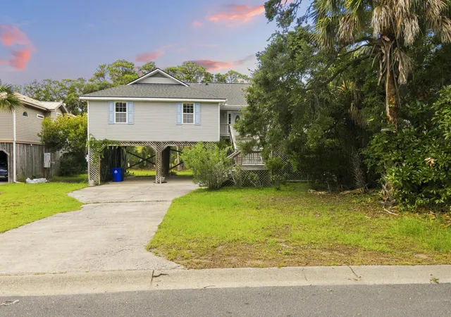 Photo 2 of Sale Pending at 514 W Beach, Folly Beach, SC 29439 | MLS# 26021352 | Listing updated on 2026-08-25