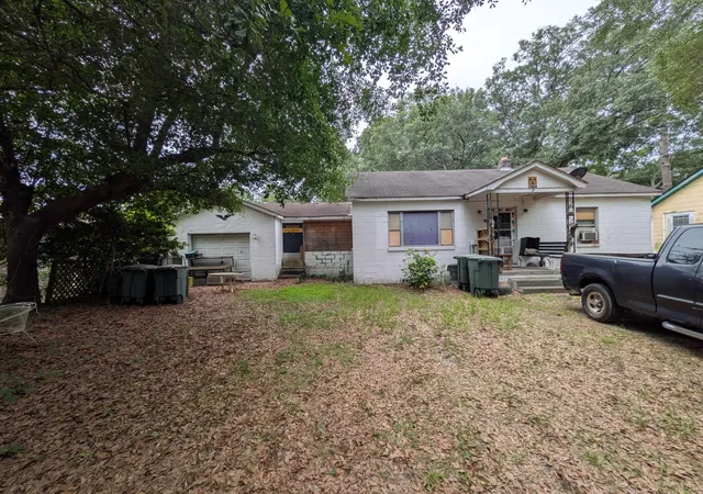 Homes for sale in Hanahan, SC | 1113 Melvin Dr, Hanahan, SC 29410 | MLS# 26017856
