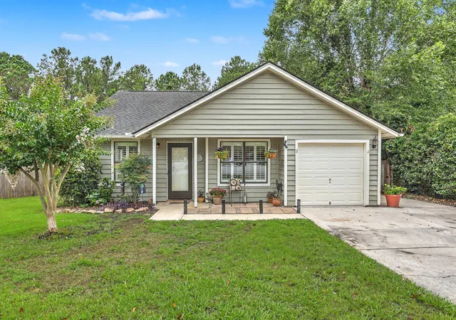 Homes for sale in Mount Pleasant, SC | 1453 Cypress Ct, Mount Pleasant, SC 29466 | MLS# 26018090
