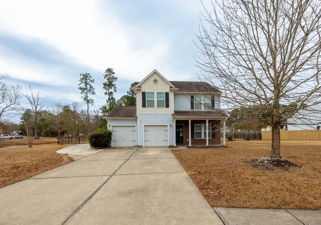 Photo 1 of Single family home for sale at 106 Scotland Dr, Summerville, SC 29483 | MLS# 26002965 | Listing updated on 2026-08-04