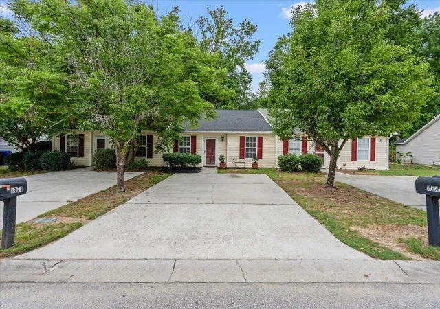 Photo 2 of Townhouse for sale at 1373 Pinnacle Ln, Charleston, SC 29412 | MLS# 26017691 | Listing updated on 2026-07-26