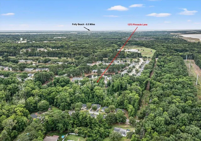 Photo 4 of Townhouse for sale at 1373 Pinnacle Ln, Charleston, SC 29412 | MLS# 26017691 | Listing updated on 2026-07-26