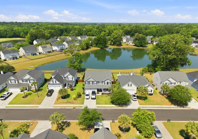 Photo 4 of Single family home for sale at 9652 Folklore Dr, Summerville, SC 29485 | MLS# 26013351 | Listing updated on 2026-09-04