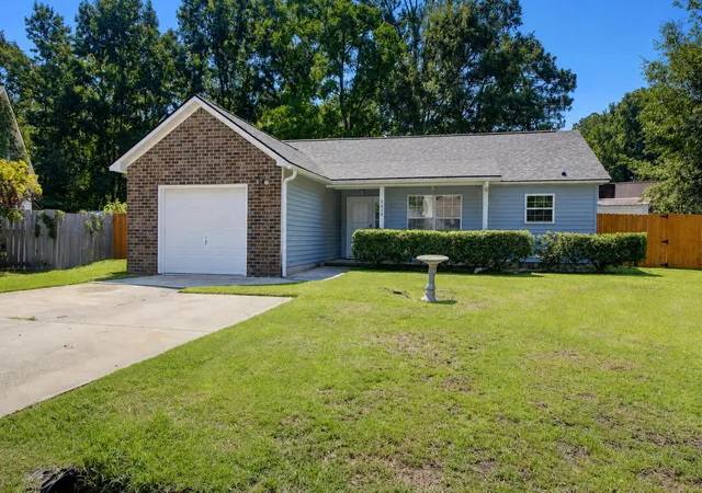 Photo 2 of Single family home for sale at 9010 Blitzen Ct, Charleston, SC 29406 | MLS# 26022225 | Listing updated on 2026-09-11