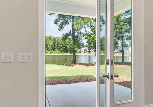 2nd image of 662 Marsh Cove Cir, Summerville, SC 29486 | MLS# 26023740