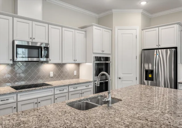 Photo 3 of Single family home for sale at 662 Marsh Cvs Cir, Summerville, SC 29486 | MLS# 26023740 | Listing updated on 2026-09-10