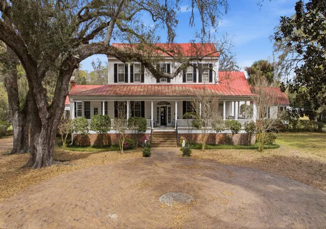 1st image of 527 Wichman St, Walterboro, SC 29488 | MLS# 26009306