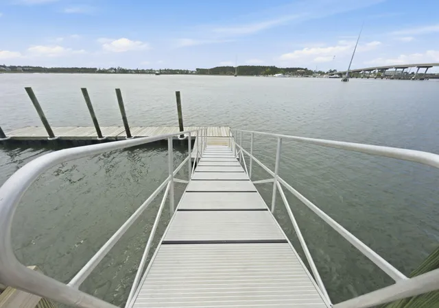 Photo 4 of Single family home for sale at 222 Port Tack Dr, Charleston, SC 29492 | MLS# 26009548 | Listing updated on 2026-08-10