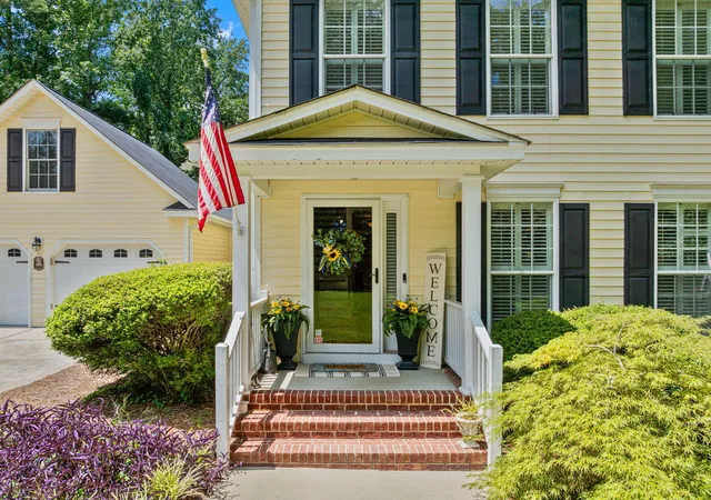 Photo 2 of Single family home for sale at 50 Edens Ln, Lugoff, SC 29078 | MLS# 26023611 | Listing updated on 2026-08-20