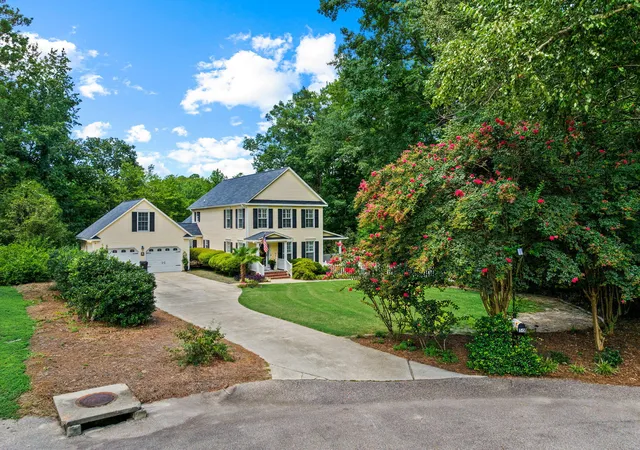 Photo 4 of Single family home for sale at 50 Edens Ln, Lugoff, SC 29078 | MLS# 26023611 | Listing updated on 2026-08-20